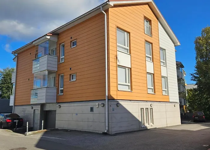 Cozy With Sauna Near Center *